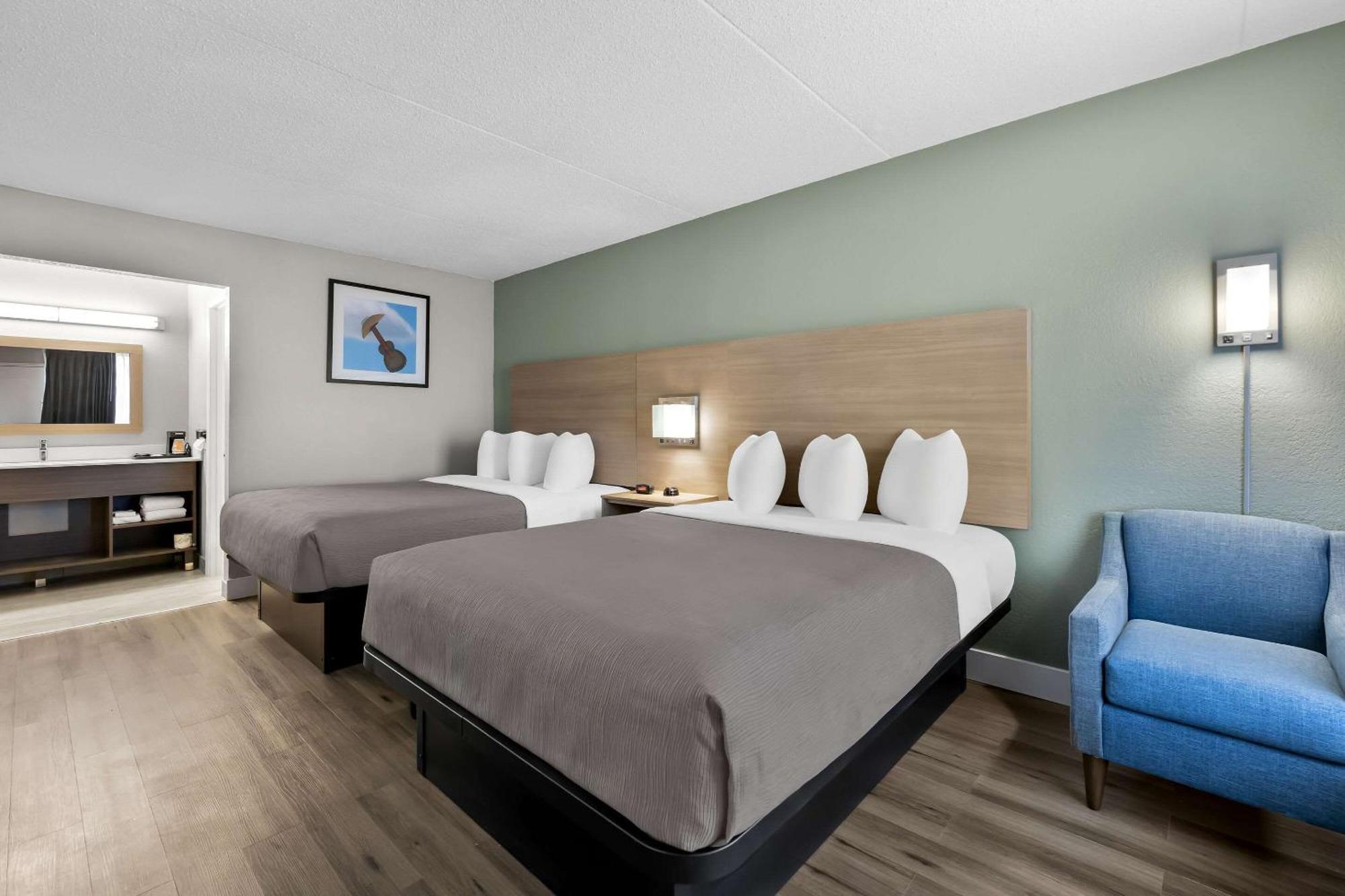 Quality Inn Nashville - Opryland Area Exterior photo