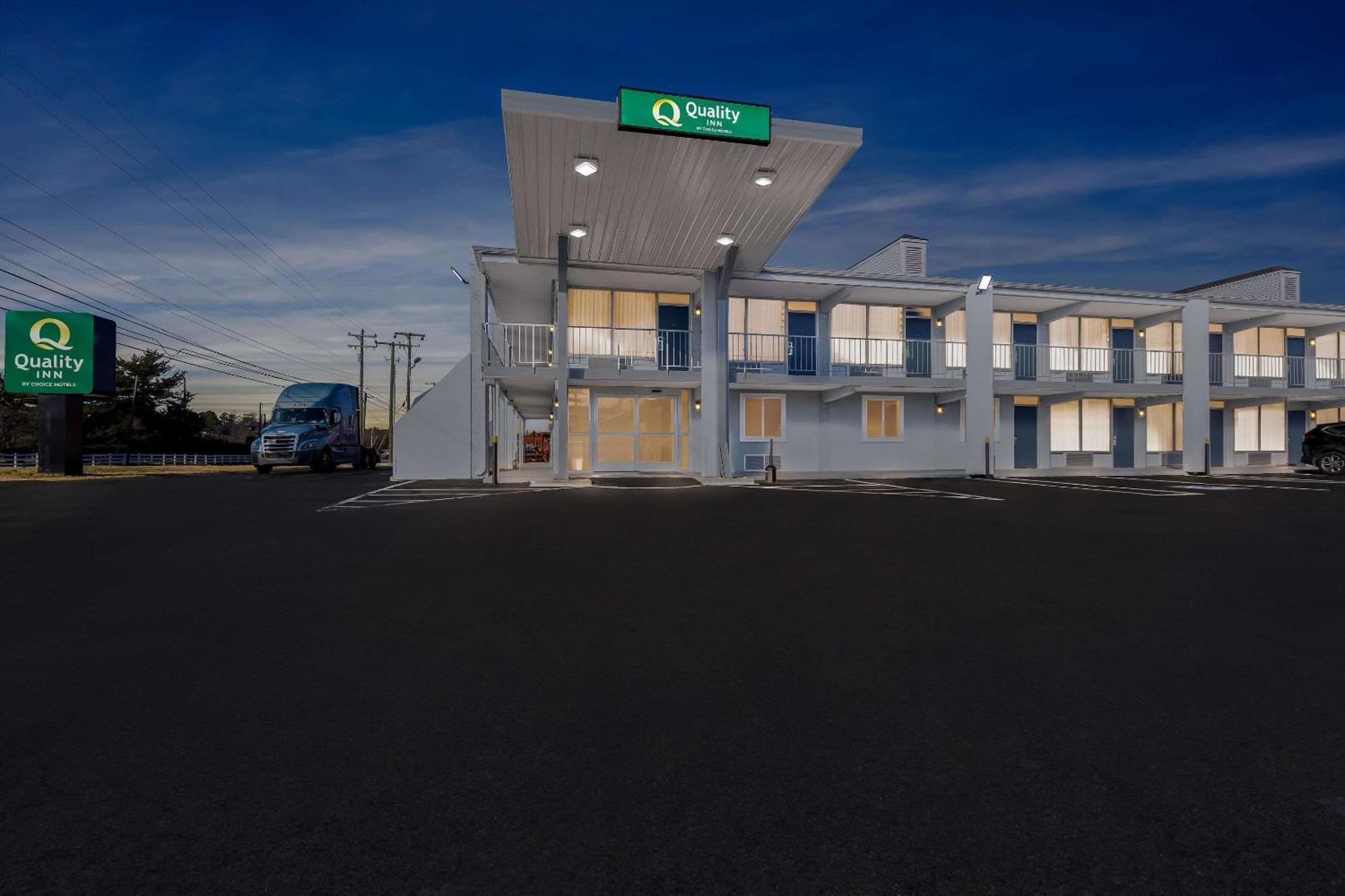 Quality Inn Nashville - Opryland Area Exterior photo